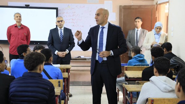 جولة وزير التربية والتعليم اليوم
