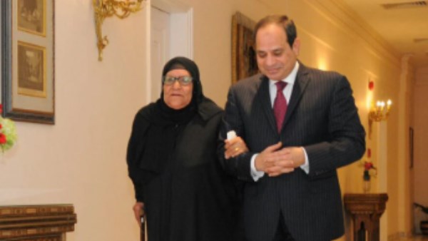  الرئيس عبد الفتاح السيسي مع الحاجة سبيلة 