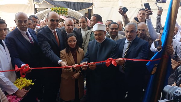 رئيس جامعة الأزهر ومحافظ البحيرة يفتتحان كلية الطب البيطري بحوش عيسى 