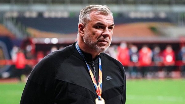 الروماني كوزمين أولاريو