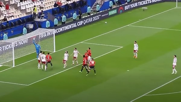 صورة من اللقاء