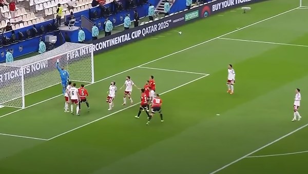 صورة من اللقاء