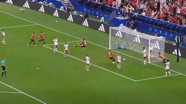 صورة من اللقاء