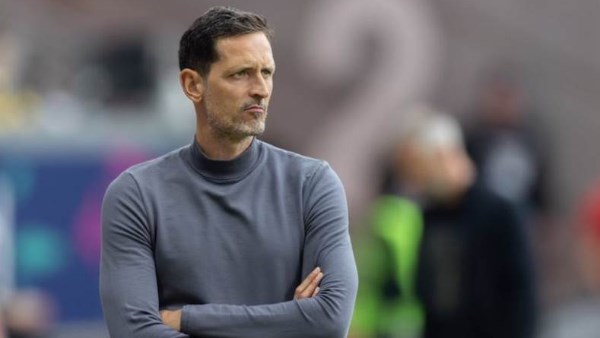 دينو توبمولر، المدير الفني لآينتراخت فرانكفورت