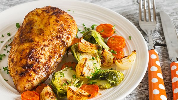 طواجن البروتين مع الخضار 