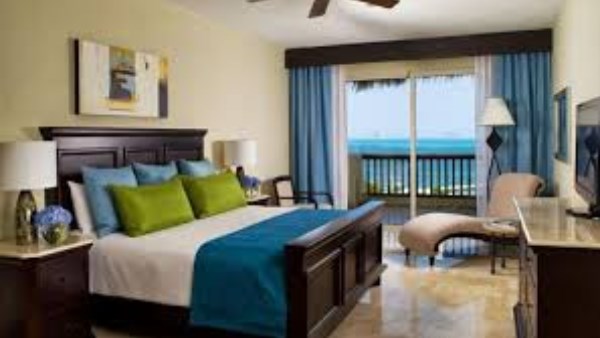 5 خطوات سهلة لترتيب غرفة النوم بسرعة الصاروخ 