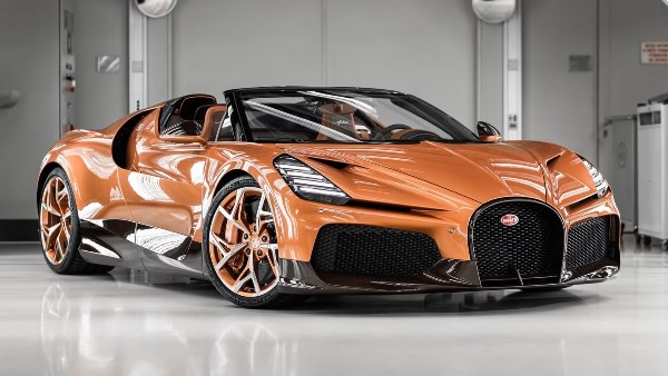 لون جديد يخطف الأنظار.. بوجاتي ميسترال الخارقة في أحدث ظهور| صور لون جديد يخطف الأنظار.. بوجاتي ميسترال الخارقة في أحدث ظهور| صور