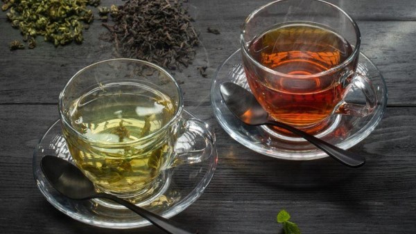 الفرق بين الشاي الأخضر و الأسود 