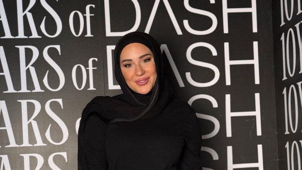 اسماء شريف منير تخطف الانظار بالحجاب و الاحتشام 