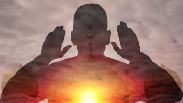 موعد أذان الظهر.. توقيت صلاة الجمعة والصلوات الخمس