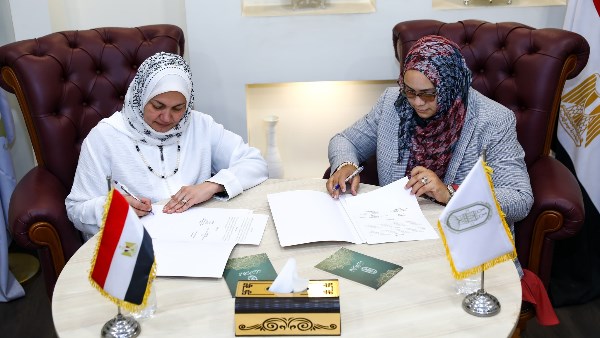 بروتوكول تعاون مع جامعة IQOU الأمريكية لإنشاء مركز الأزهر لتعليم اللغة العربية للناطقين بغيرها