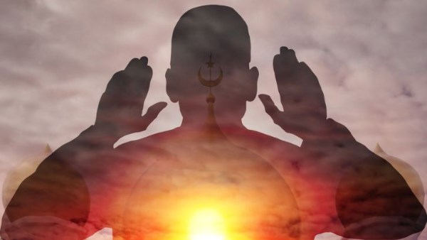 موعد أذان الظهر