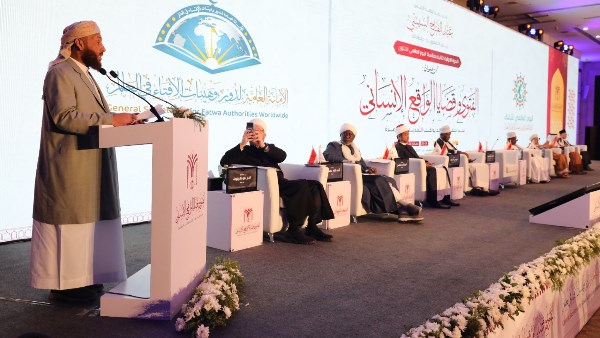  الدكتور محمد بن عيضة شبيبة، وزير الأوقاف والإرشاد بالجمهورية اليمنية