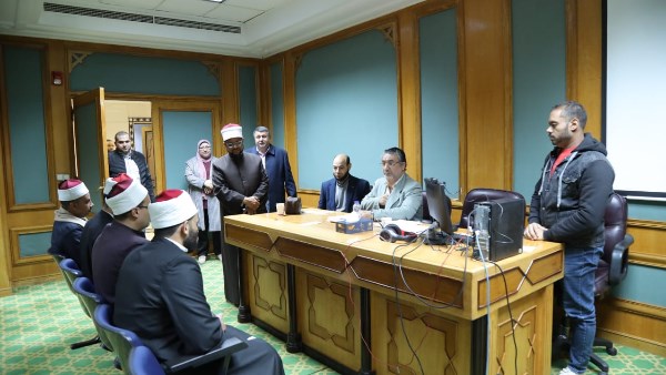 أمين "البحوث الإسلاميَّة" يتفقَّد لجان التقييم