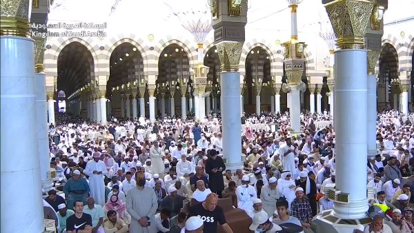 صلاة الجمعة من الحرمين الشريفين