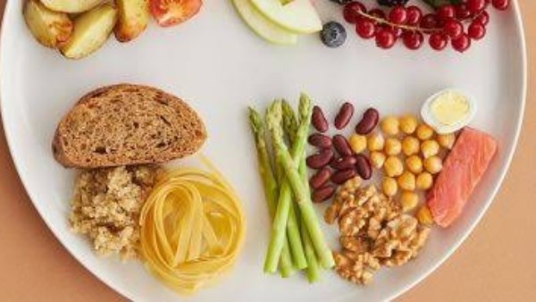 أطعمة تحفّز الذاكرة وتزيد الذكاء