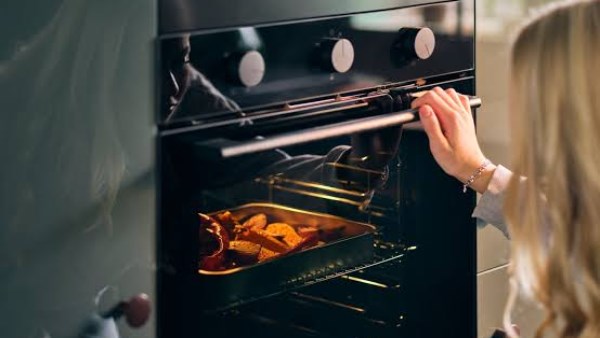 نشرة المرأة والمنوعات