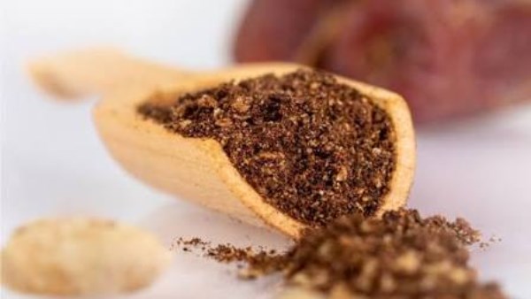 طرق صحية للاستفادة من نوى التمر