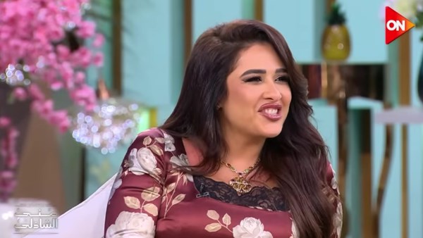 ياسمين عبد العزيز