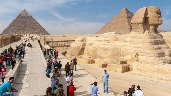 ايرادات السياحة