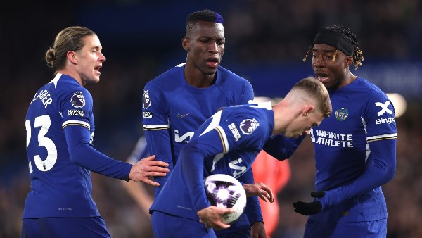 ماريسكا يعلن تشكيل تشيلسي لمواجهة بورنموث في الدوري الإنجليزي ماريسكا يعلن تشكيل تشيلسي لمواجهة بورنموث في الدوري الإنجليزي