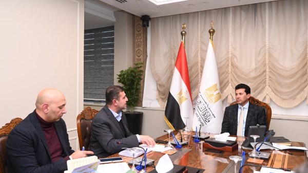 وزير الشباب والرياضة 