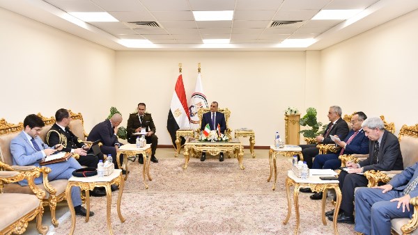 وزير الدولة للإنتاج الحربي يبحث مع السفير الإيطالي موضوعات التعاون ذات الاهتمام المشترك