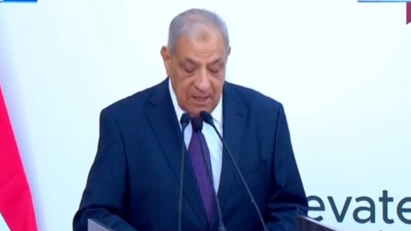 إبراهيم محلب، رئيس مجلس أمناء المستشفى الجامعي بجامعة الجيزة الجديدة،