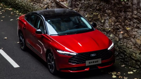 سيارة فورد تورس موديل 2027 الجديدة 