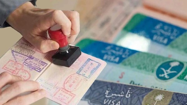 تأشيرة الزيارة العائلية في السعودية