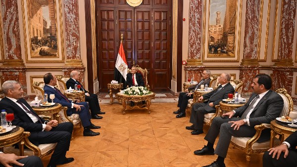 المستشار عصام فريد يستقبل رئيس هيئة النيابة الإدارية 