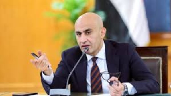 حمد عبد اللطيف، وزير التربية والتعليم والتعليم الفني