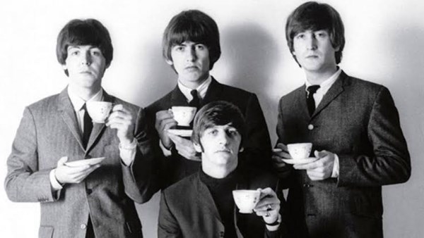 وتريات الإسكندرية تستعيد ذكريات موسيقى البيتلز بسيد درويش وتريات الإسكندرية تستعيد ذكريات موسيقى البيتلز بسيد درويش