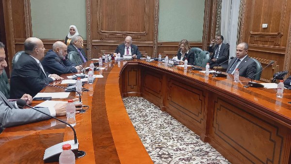 بدء اجتماع حقوق الإنسان بالشيوخ لمناقشة خطة عمل اللجنة 