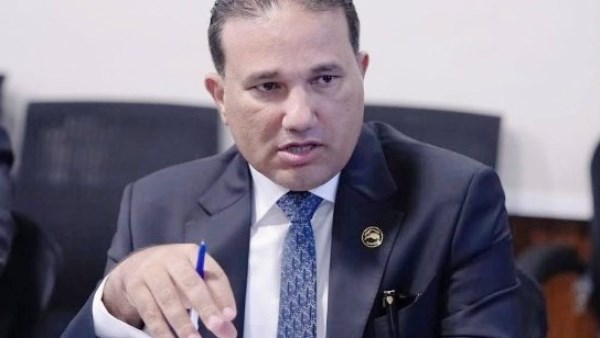 برلماني: تخفيض رسوم تراخيص المحال يعكس استجابة الدولة للمواطنين ويدعم بيئة الأعمال برلماني: تخفيض رسوم تراخيص المحال يعكس استجابة الدولة للمواطنين ويدعم بيئة الأعمال