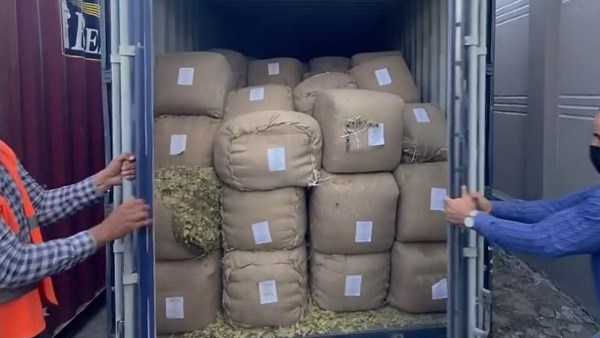 تهريب البضائع