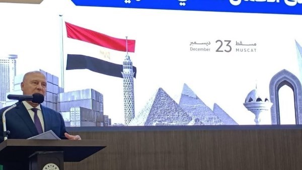  كامل الوزير نائب رئيس مجلس الوزراء للتنمية الصناعية وزير الصناعة والنقل