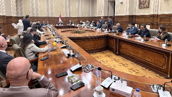 وزير الخارجية يحضر اجتماع تضامن الشيوخ