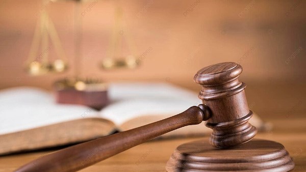 مطرقة محكمة