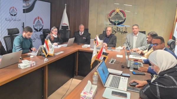 غرفة الجبهة الوطنية تستأنف متابعة جولة الإعادة في اليوم الثاني بدوائر الـ19 الملغاة لانتخابات النواب