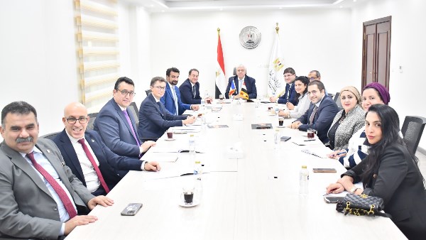 وزير التعليم العالي 