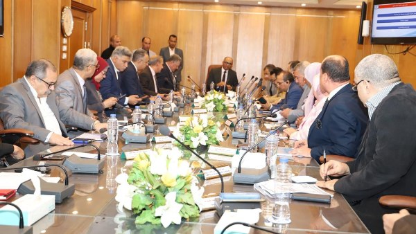 نائب وزير الاسكان يتابع اجراءات تطوير أداء الهيئة القومية لمياه الشرب والصرف الصحي نائب وزير الاسكان يتابع اجراءات تطوير أداء الهيئة القومية لمياه الشرب والصرف الصحي