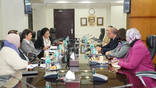 رئيس معهد التخطيط القومي 