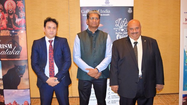 الندوة المشتركة 