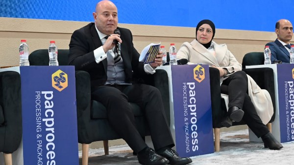 جانب من الندوة