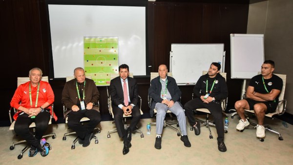 وزير الرياضة وأبوريدة