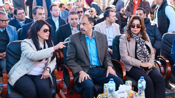 وزيرة التخطيط ومحافظ سوهاج