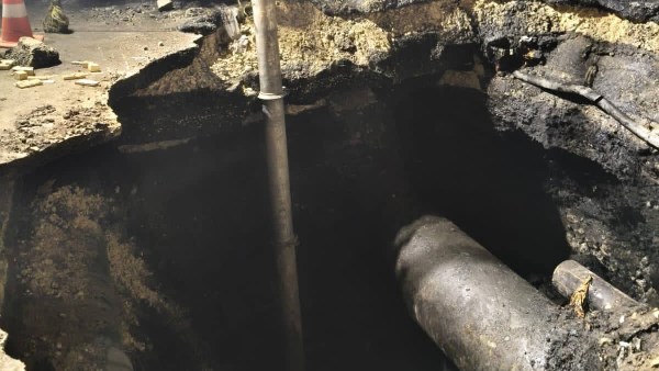 اصلاح خط المياه 