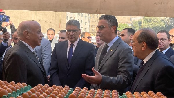 وزير التموين ومحافظ الجيزة 