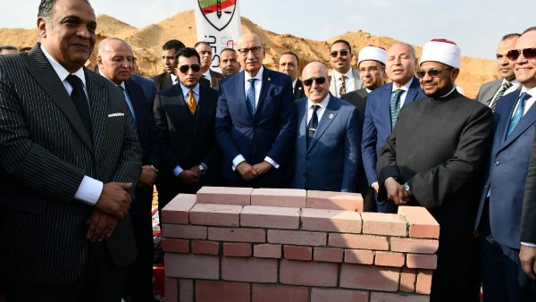 وزير الشباب ومحافظ القاهرة يضعان حجر الأساس لأول مسجد يُنسب لقضاة مصر وزير الشباب ومحافظ القاهرة يضعان حجر الأساس لأول مسجد يُنسب لقضاة مصر